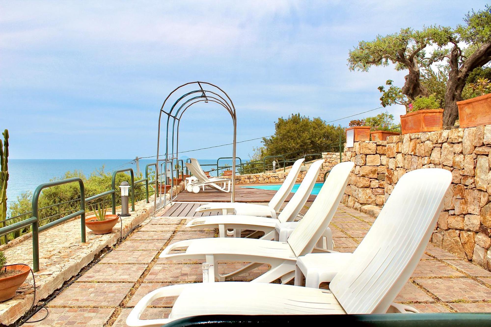 شقة Seaside Oasis تْشيفالو المظهر الخارجي الصورة